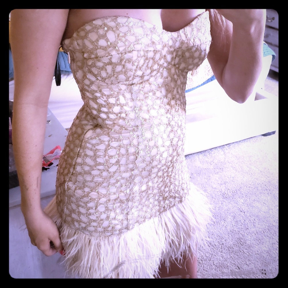 Bebe dress